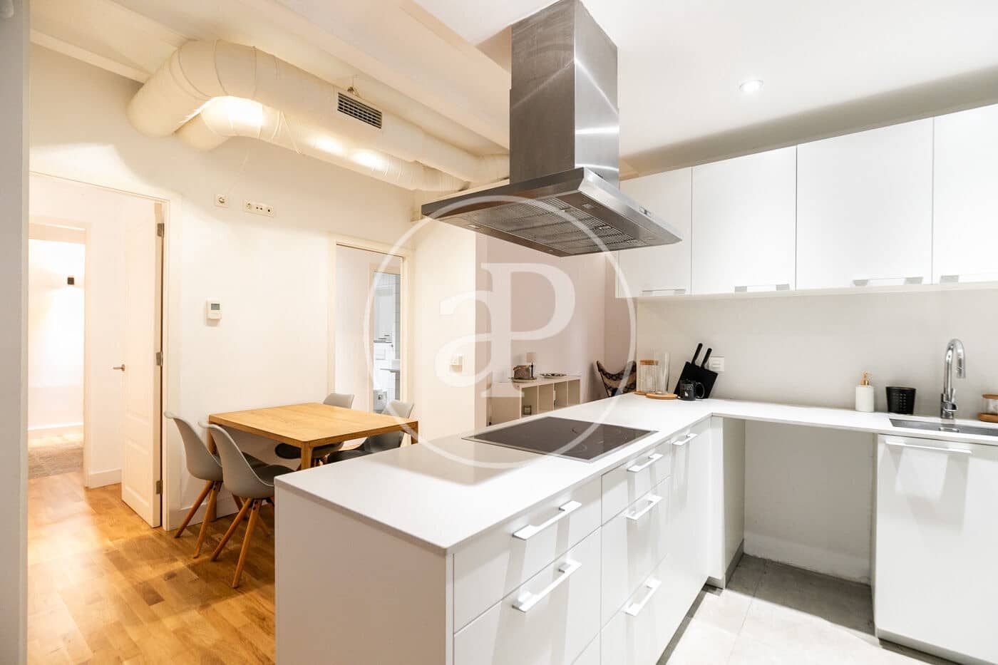 Lejlighed til salg i Barcelona by - € 480.000 (Ref: 9406823)