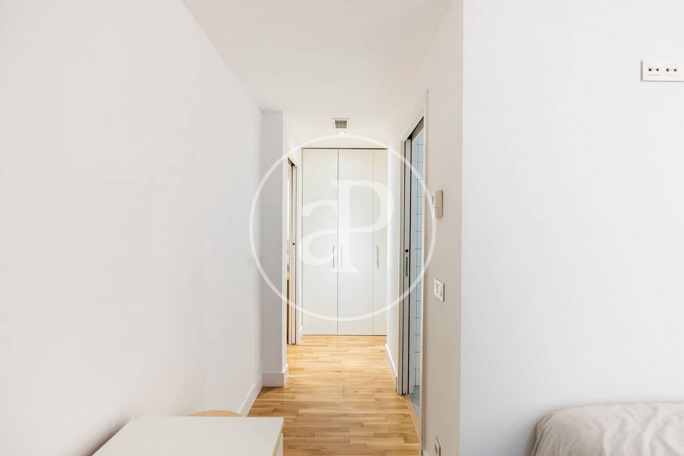 Lejlighed til salg i Barcelona by - € 480.000 (Ref: 9406823)