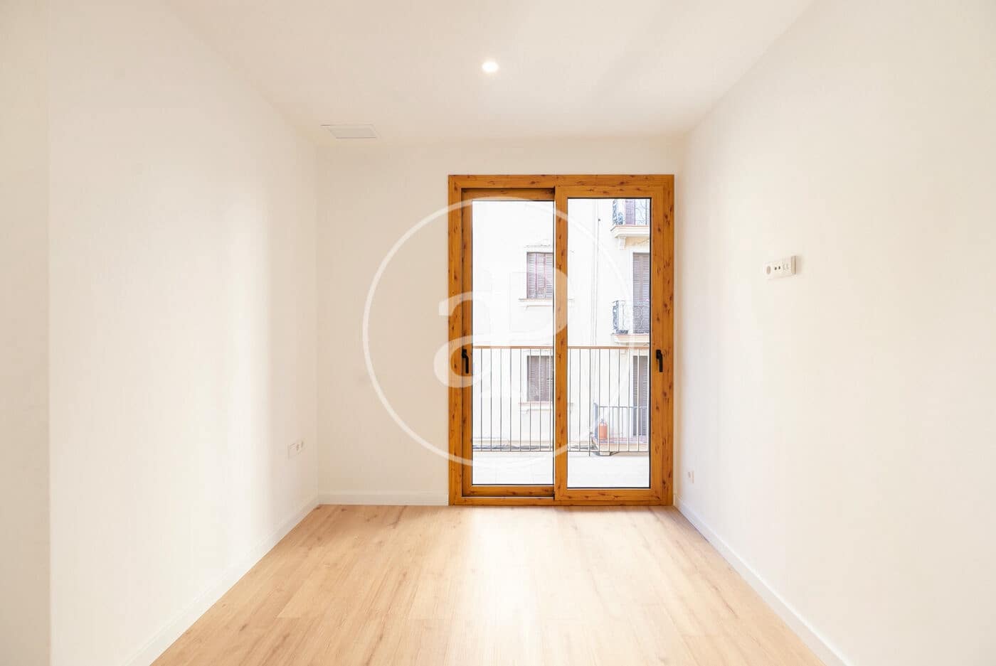 2 slaapkamer Appartement te huur in Barcelona stad - € 2.350 (Ref: 9406825)