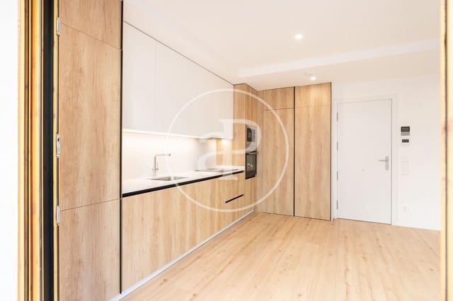 2 slaapkamer Appartement te huur in El Poble Sec, Barcelona stad - € 2.350 (Ref: 9406825)