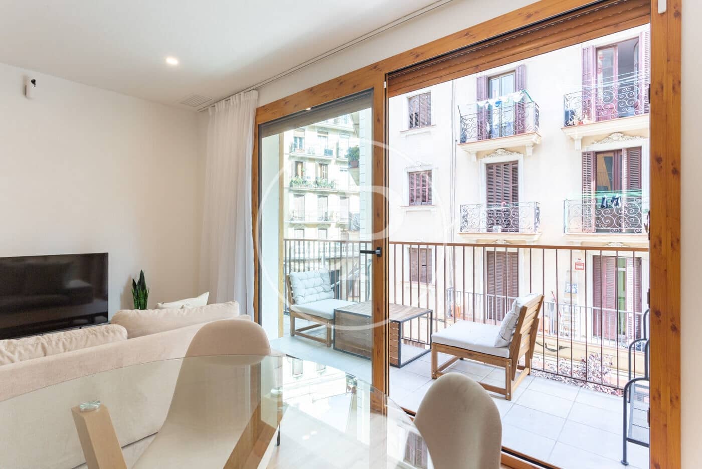 Appartement de 2 chambres à louer à Barcelone ville - 2 250 € (Ref: 9406825)
