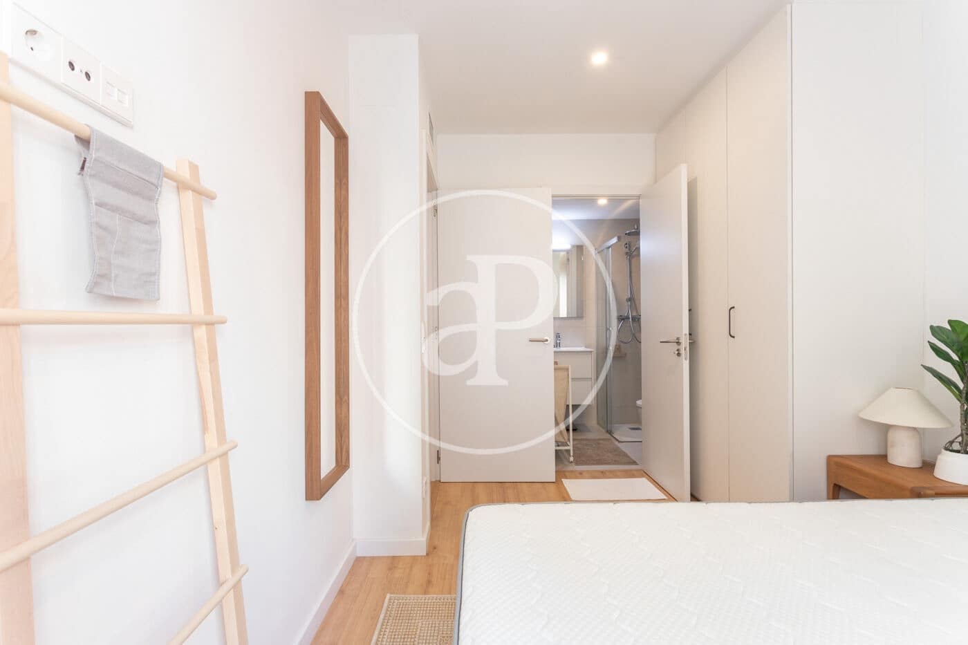 Appartement de 2 chambres à louer à Barcelone ville - 2 250 € (Ref: 9406825)