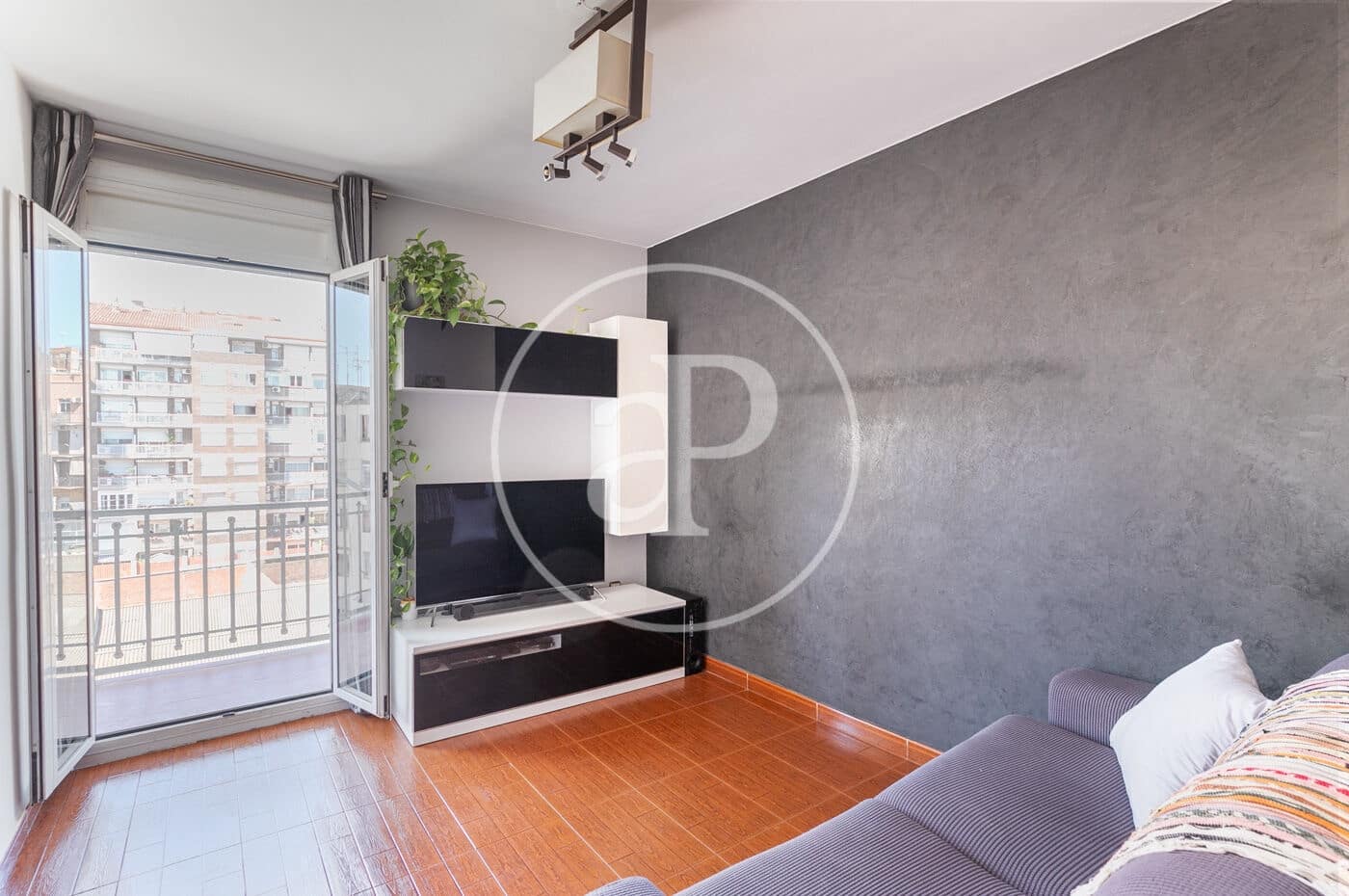 2 bedroom Apartment for rent in Barcelona city - € 1,700 (Ref: 9406826)