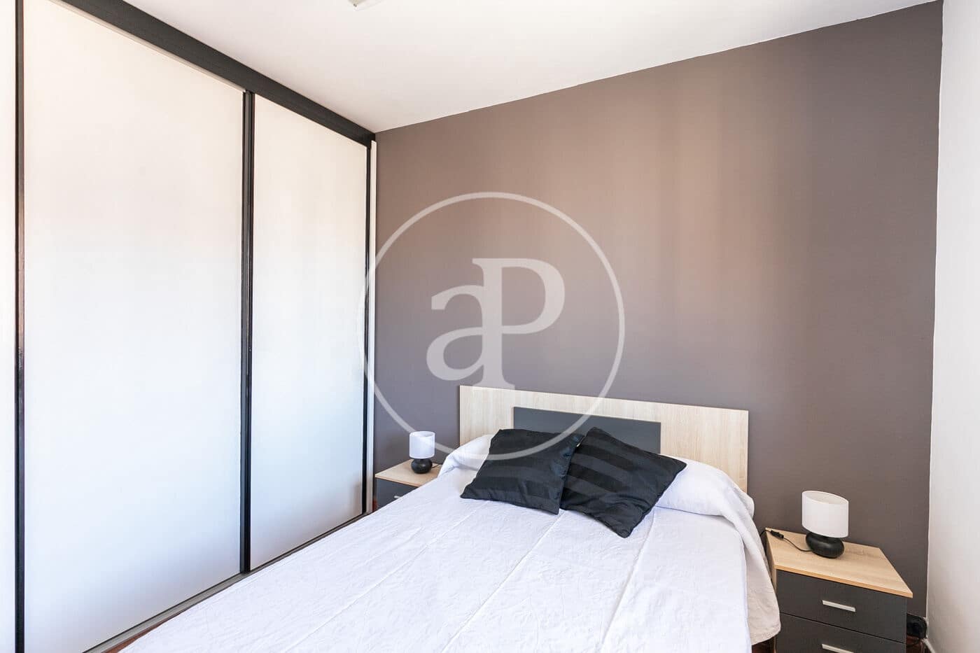 2 bedroom Apartment for rent in Barcelona city - € 1,700 (Ref: 9406826)