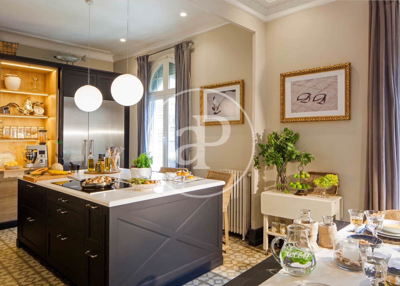 4 soveværelse Lejlighed til leje i Barcelona by - € 5.300 (Ref: 9414076)