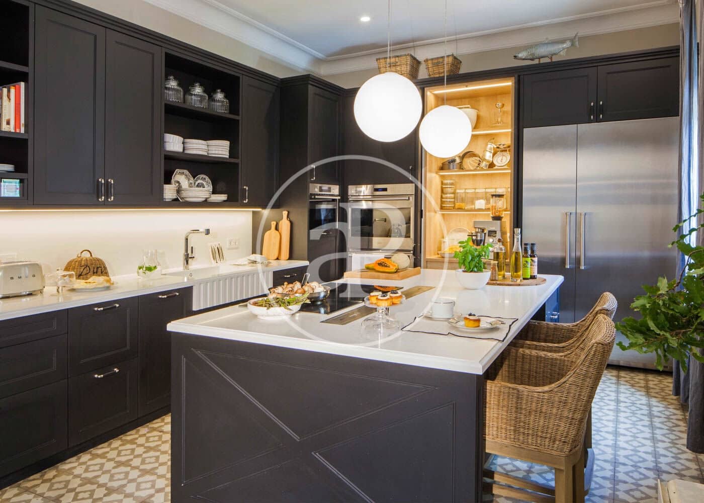 4 soveværelse Lejlighed til leje i Barcelona by - € 5.300 (Ref: 9414076)