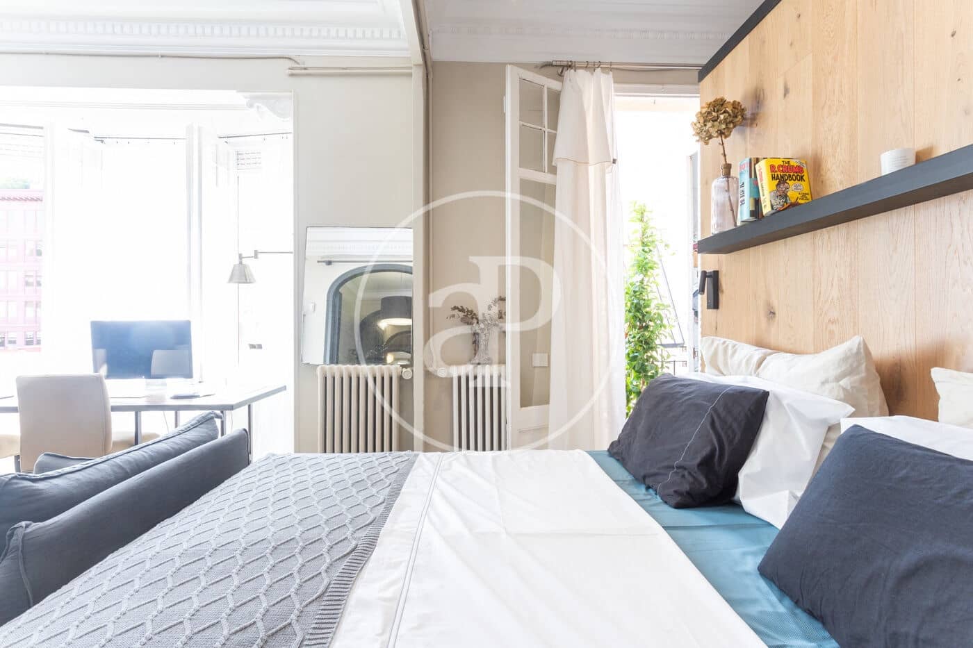 4 soveværelse Lejlighed til leje i Barcelona by - € 5.300 (Ref: 9414076)