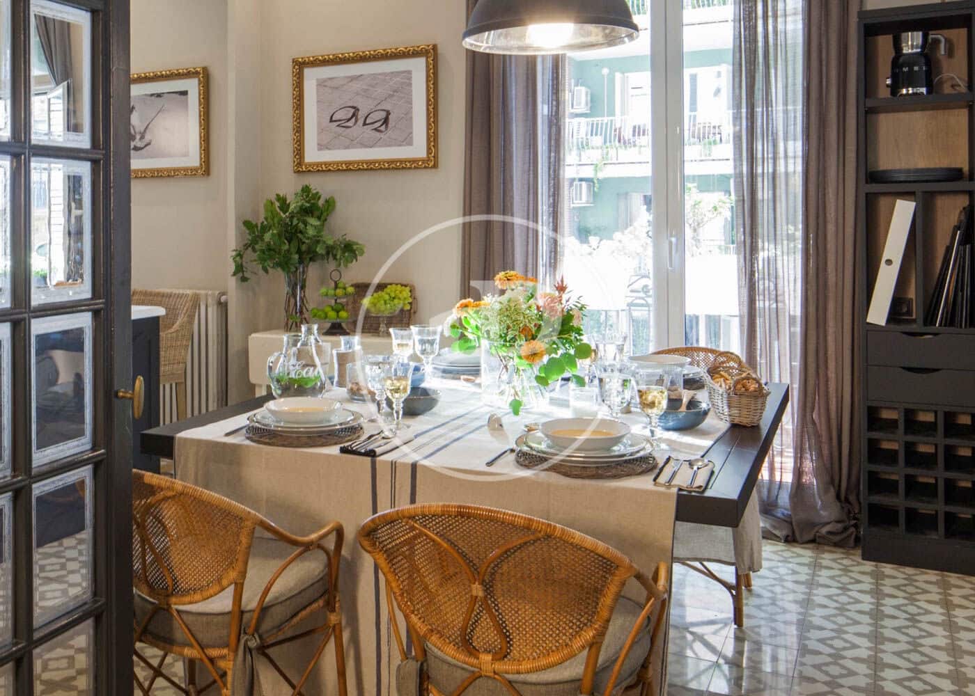 4 soveværelse Lejlighed til leje i Barcelona by - € 5.300 (Ref: 9414076)