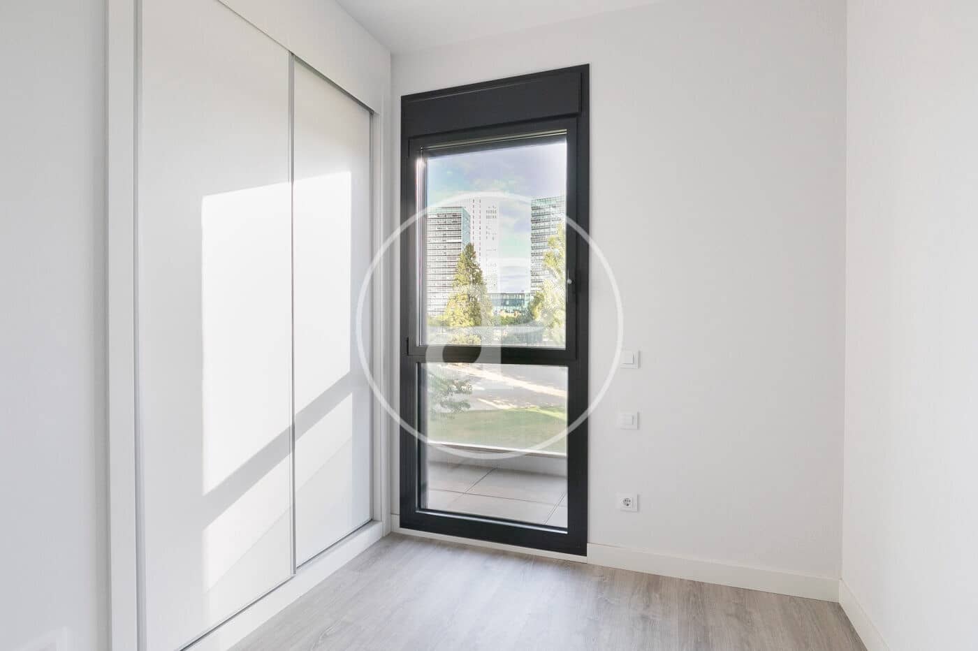 3 sypialnia Apartament do wynajęcia w L'Hospitalet de Llobregat z basenem - 1 870 € (Ref: 9414078)