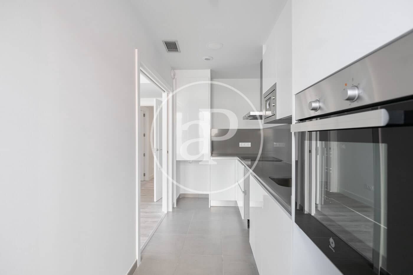 3 sypialnia Apartament do wynajęcia w L'Hospitalet de Llobregat z basenem - 1 870 € (Ref: 9414078)