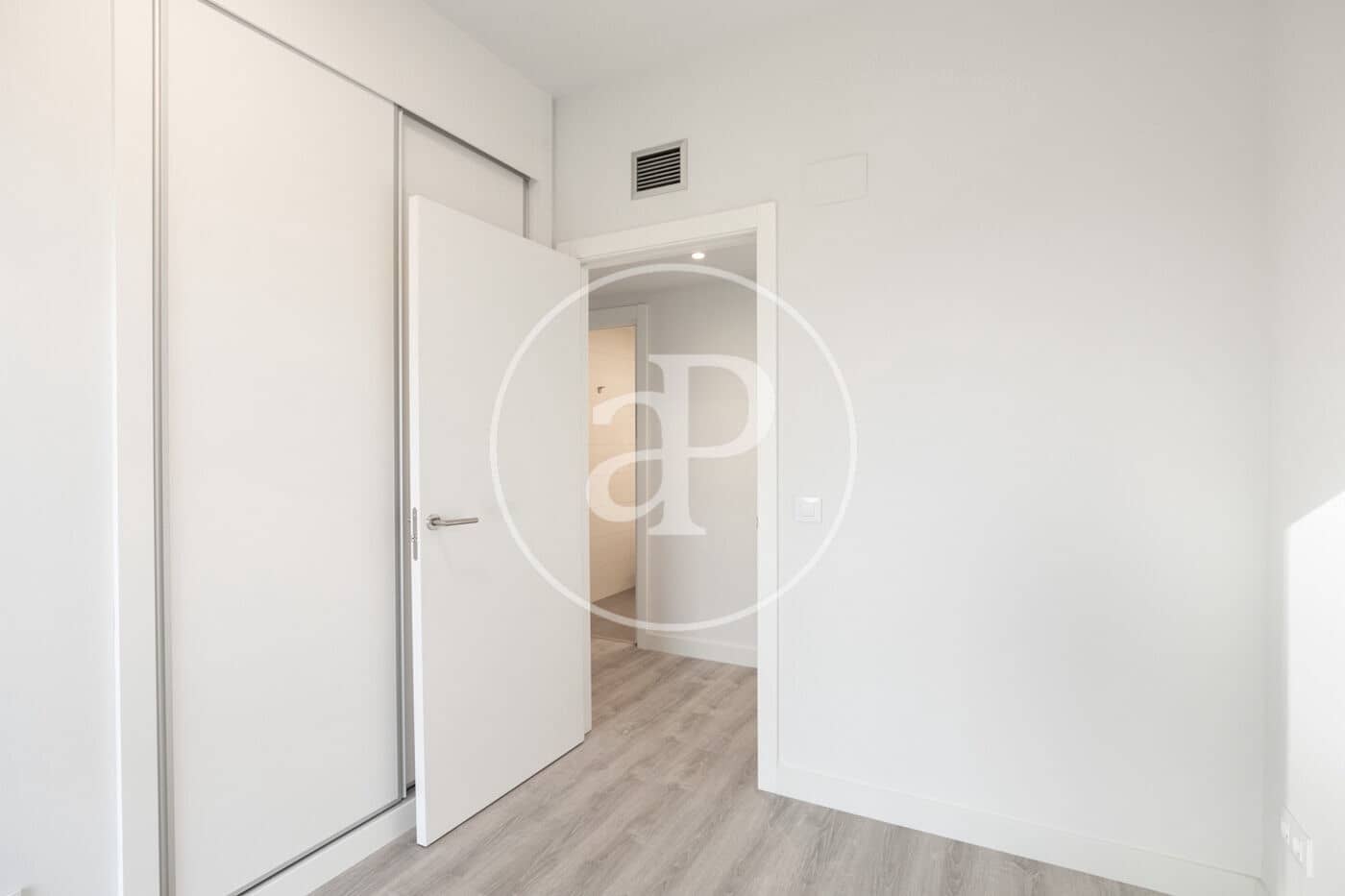 3 sypialnia Apartament do wynajęcia w L'Hospitalet de Llobregat z basenem - 1 870 € (Ref: 9414078)