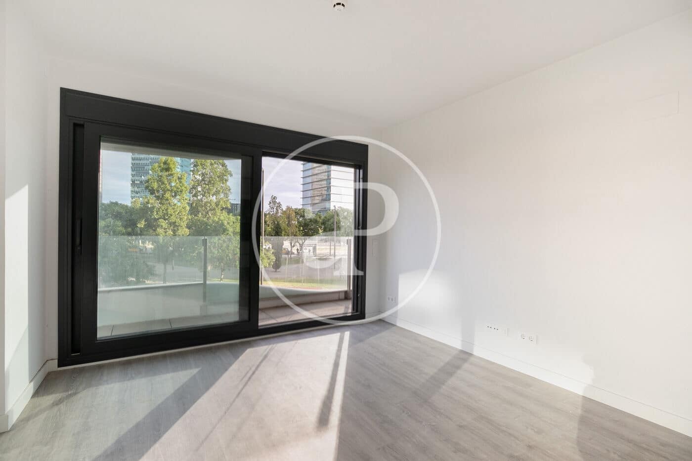 3 sypialnia Apartament do wynajęcia w L'Hospitalet de Llobregat z basenem - 1 870 € (Ref: 9414078)