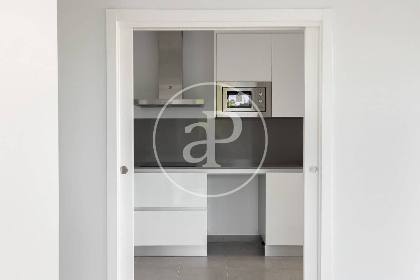 3 sypialnia Apartament do wynajęcia w L'Hospitalet de Llobregat z basenem - 1 870 € (Ref: 9414078)