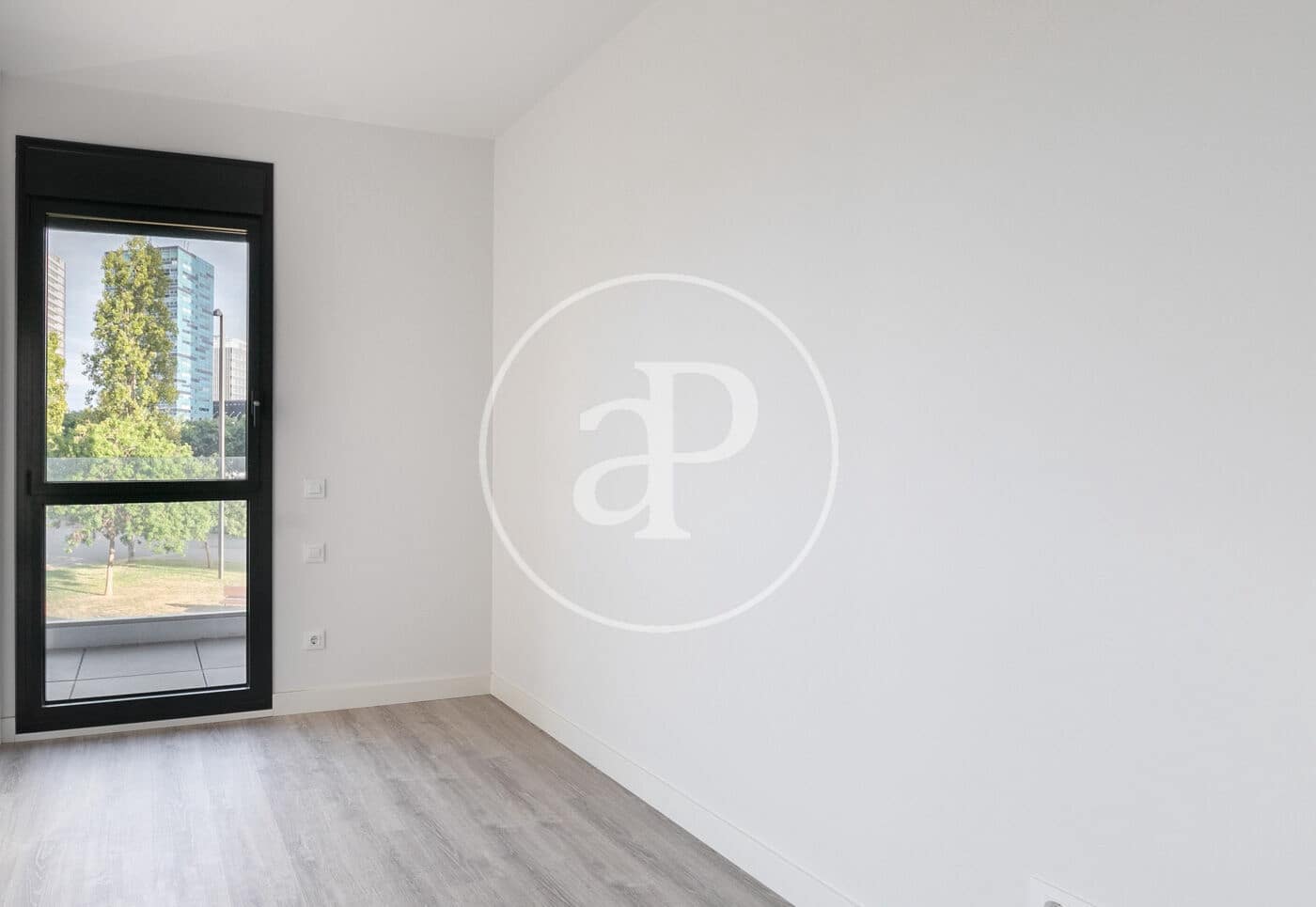 3 sypialnia Apartament do wynajęcia w L'Hospitalet de Llobregat z basenem - 1 870 € (Ref: 9414078)