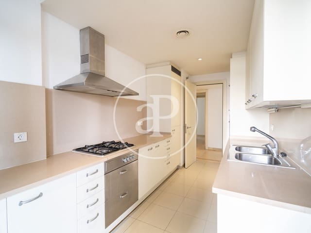 4 sypialnia Apartament na sprzedaż w Diagonal Mar i El Front Marítim del Poblenou, Miasto Barcelona z basenem - 1 295 000 € (Ref: 9414079)
