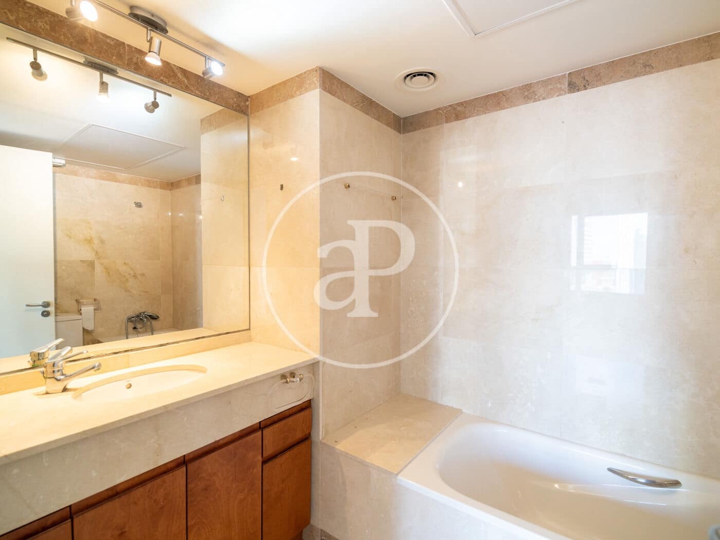 4 sovrum Lägenhet till salu i Barcelona stad med pool - 1 295 000 € (Ref: 9414079)