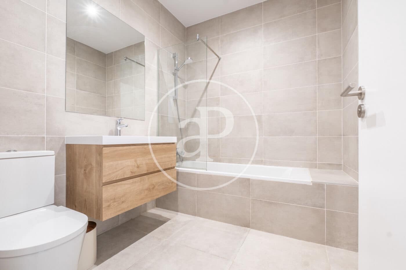 2 sypialnia Apartament do wynajęcia w Miasto Barcelona - 2 150 € (Ref: 9414080)