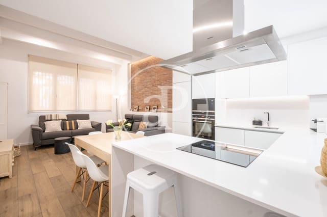 2 bedroom Apartment for rent in La Vila de Gràcia, Barcelona city - € 2,150 (Ref: 9414080)