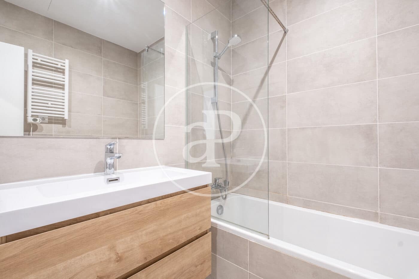 2 sypialnia Apartament do wynajęcia w Miasto Barcelona - 2 150 € (Ref: 9414080)