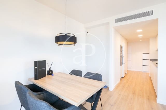 3 quarto Apartamento para arrendar em Mataró com piscina - 2 100 € (Ref: 9415902)