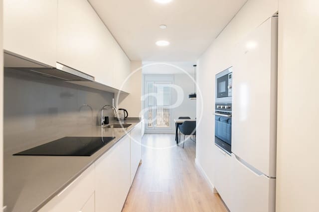 3 quarto Apartamento para arrendar em Mataró com piscina - 2 100 € (Ref: 9415902)