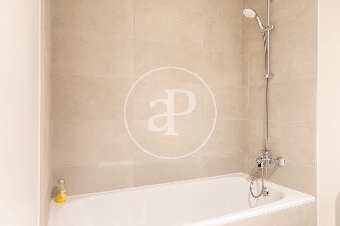 3 camera da letto Appartamento da affittare in Mataro con piscina - 2.100 € (Rif: 9415902)