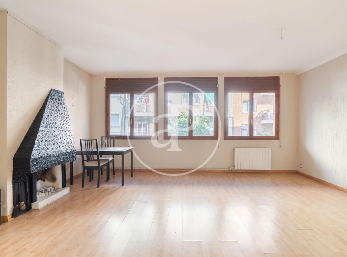 4 sovrum Lägenhet till salu i Barcelona stad - 460 000 € (Ref: 9415904)