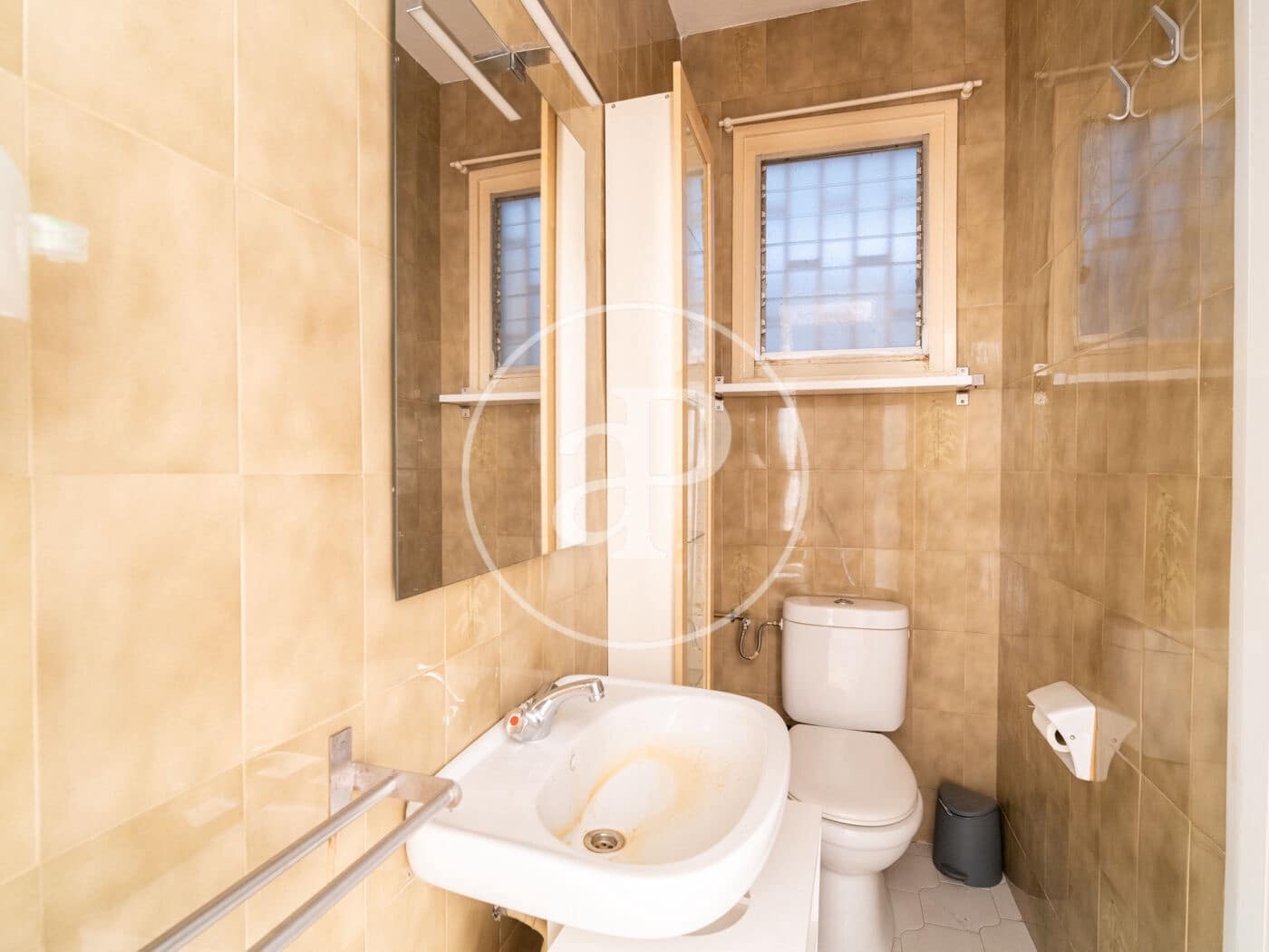 4 sovrum Lägenhet till salu i Barcelona stad - 460 000 € (Ref: 9415904)