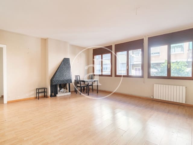 4 quarto Apartamento para venda em El Guinardó, Barcelona cidade - 460 000 € (Ref: 9415904)