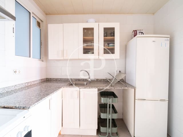 4 quarto Apartamento para venda em El Guinardó, Barcelona cidade - 460 000 € (Ref: 9415904)