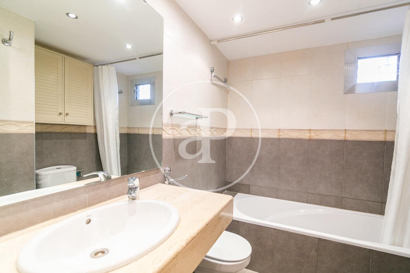 4 bedroom Penthouse for rent in Barcelona city - € 3,785 (Ref: 9415905)