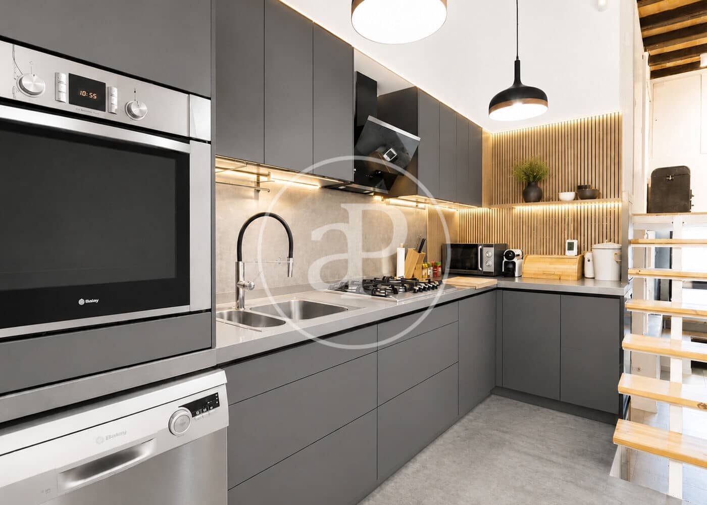 3 bedroom Apartment for sale in Barcelona city - € 795,000 (Ref: 9419732)