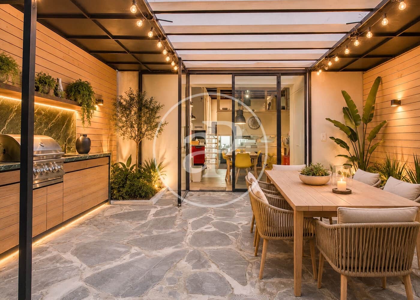 3 bedroom Apartment for sale in Barcelona city - € 795,000 (Ref: 9419732)
