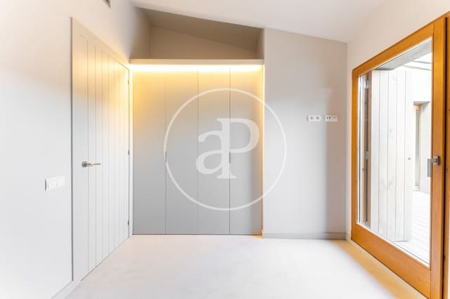 2 bedroom Apartment for rent in Sant Cugat del Vallès - € 1,886 (Ref: 9419733)