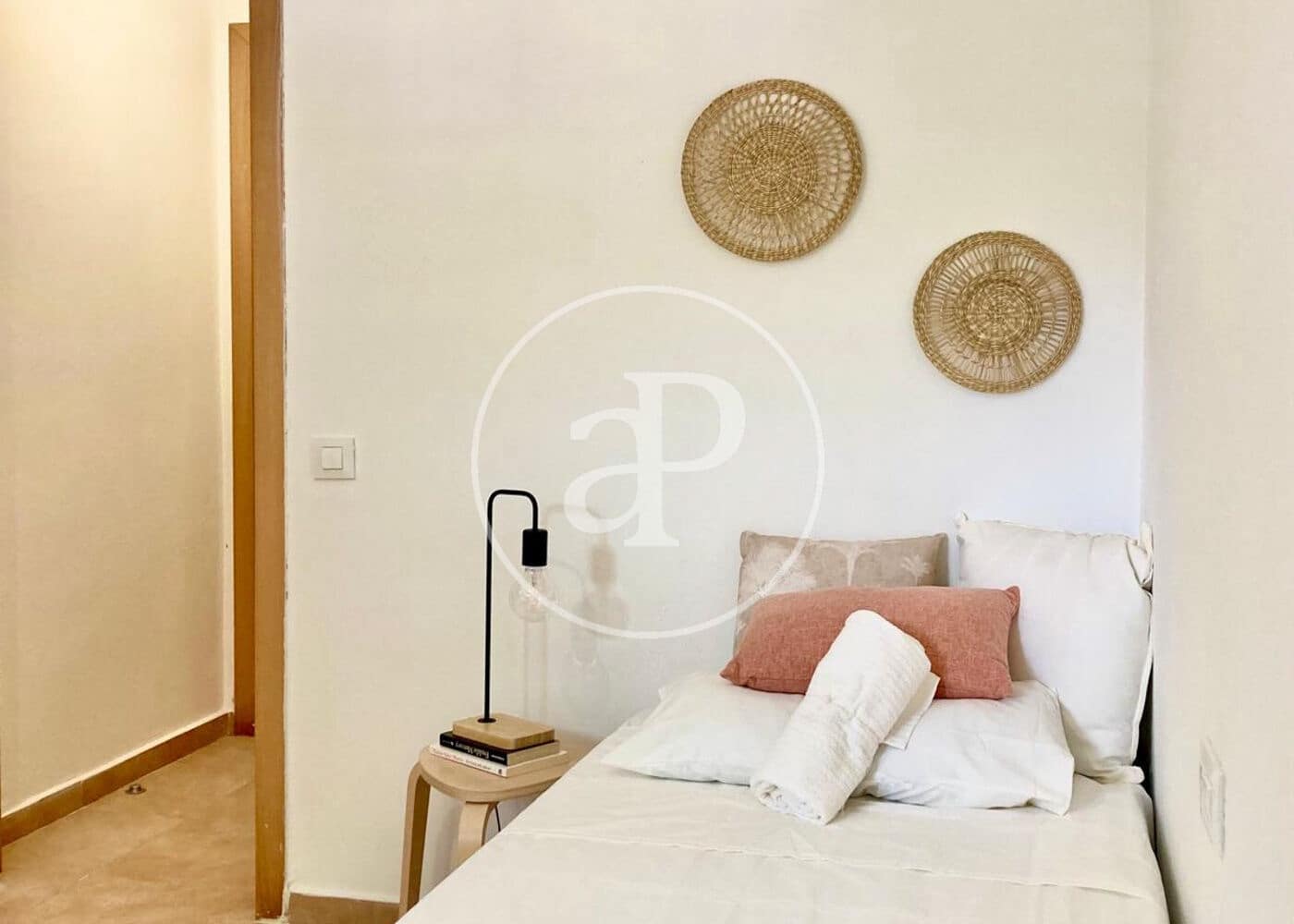 2 bedroom Apartment for rent in Rubi - € 1,200 (Ref: 9419734)