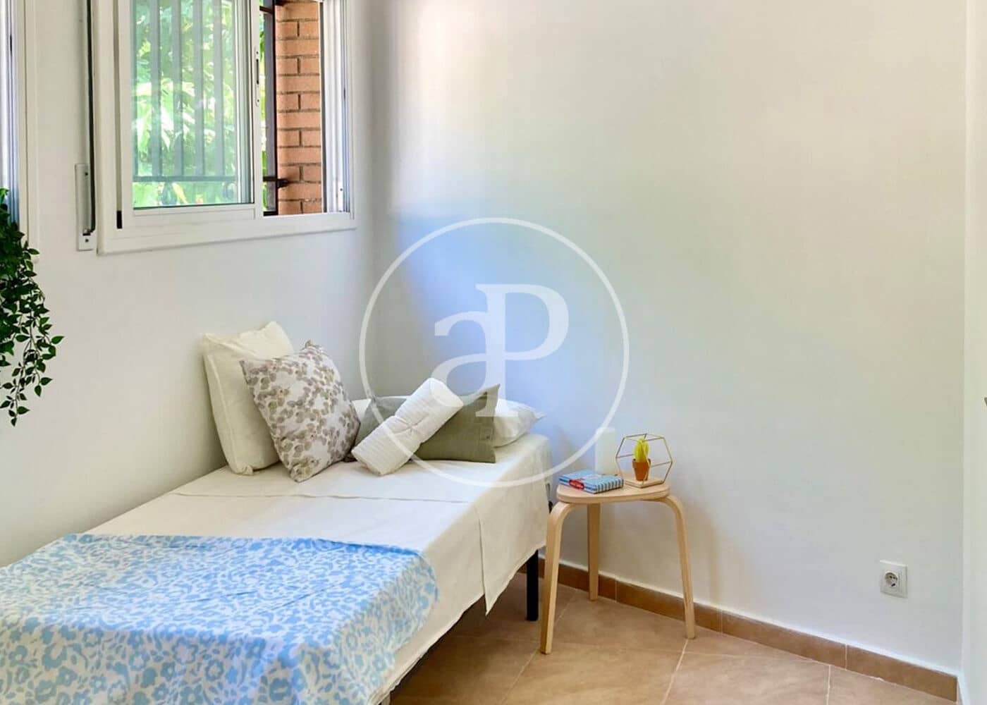 2 bedroom Apartment for rent in Rubi - € 1,200 (Ref: 9419734)