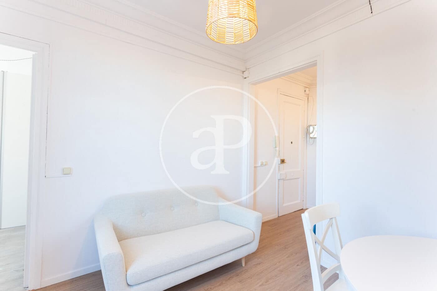 4 soverom Leilighet til leie i Barcelona by - € 2 600 (Ref: 9427192)