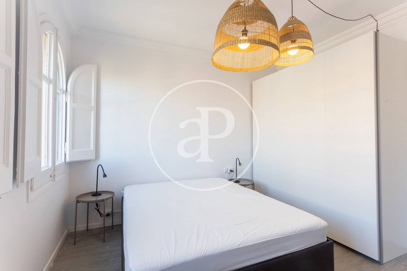 4 soverom Leilighet til leie i Barcelona by - € 2 600 (Ref: 9427192)