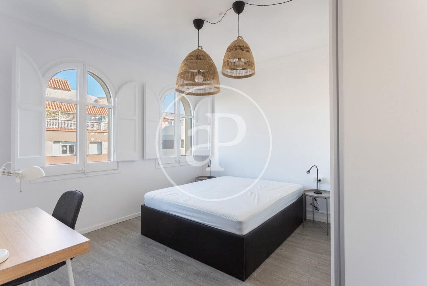 4 soverom Leilighet til leie i Barcelona by - € 2 600 (Ref: 9427192)