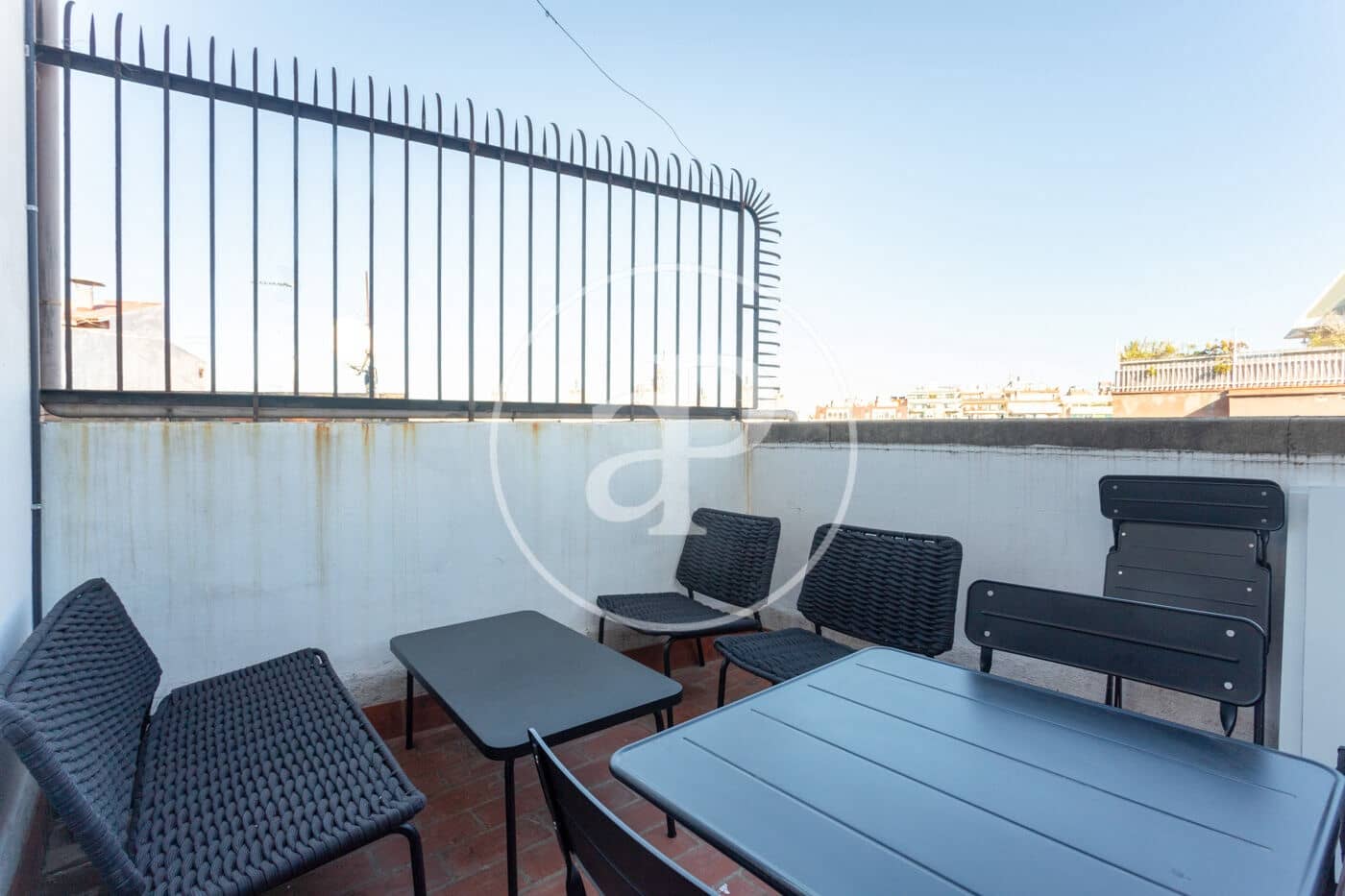 4 soverom Leilighet til leie i Barcelona by - € 2 600 (Ref: 9427192)