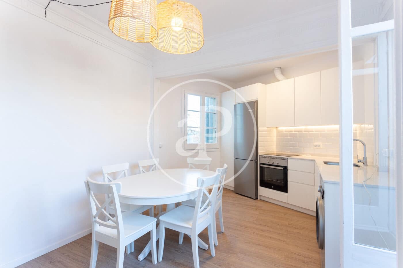 4 soverom Leilighet til leie i Barcelona by - € 2 600 (Ref: 9427192)