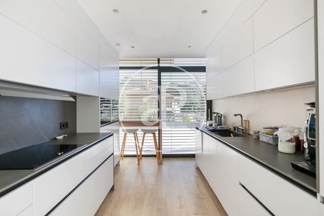 6 soverom Villa til salgs i Begues med svømmebasseng - € 1 350 000 (Ref: 9427193)