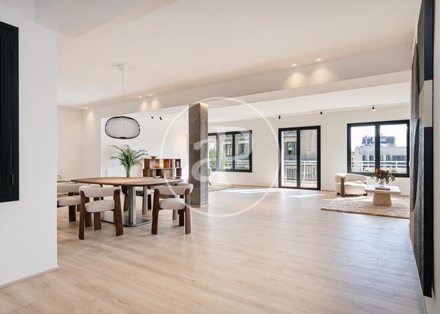 4 bedroom Apartment for sale in La Sagrada Família, Barcelona city - € 2,300,000 (Ref: 9431057)