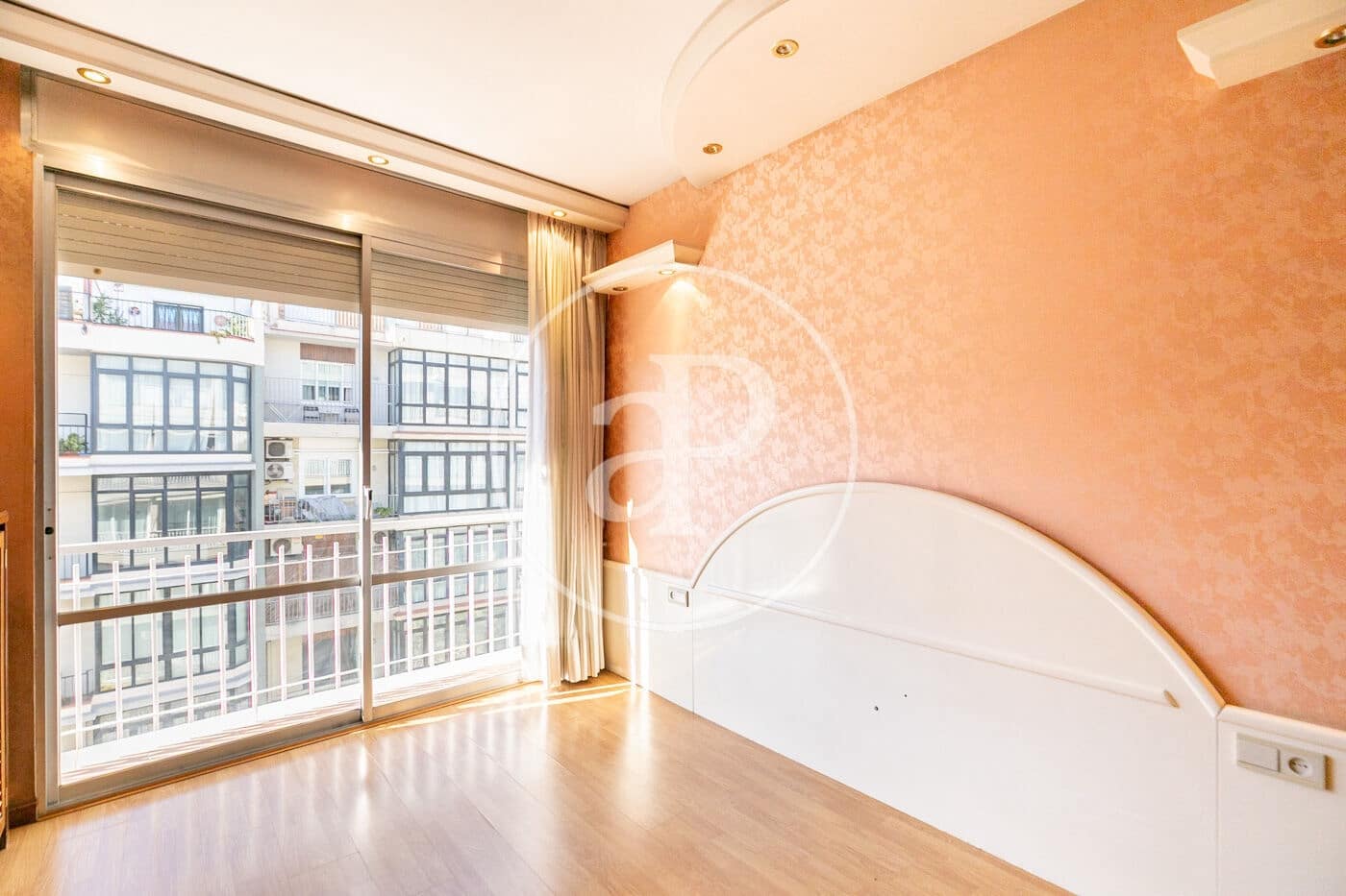 3 slaapkamer Appartement te koop in Barcelona stad - € 850.000 (Ref: 9431058)