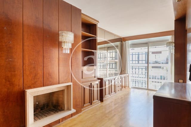 3 bedroom Apartment for sale in Sant Gervasi - Galvany, Barcelona city - € 850,000 (Ref: 9431058)