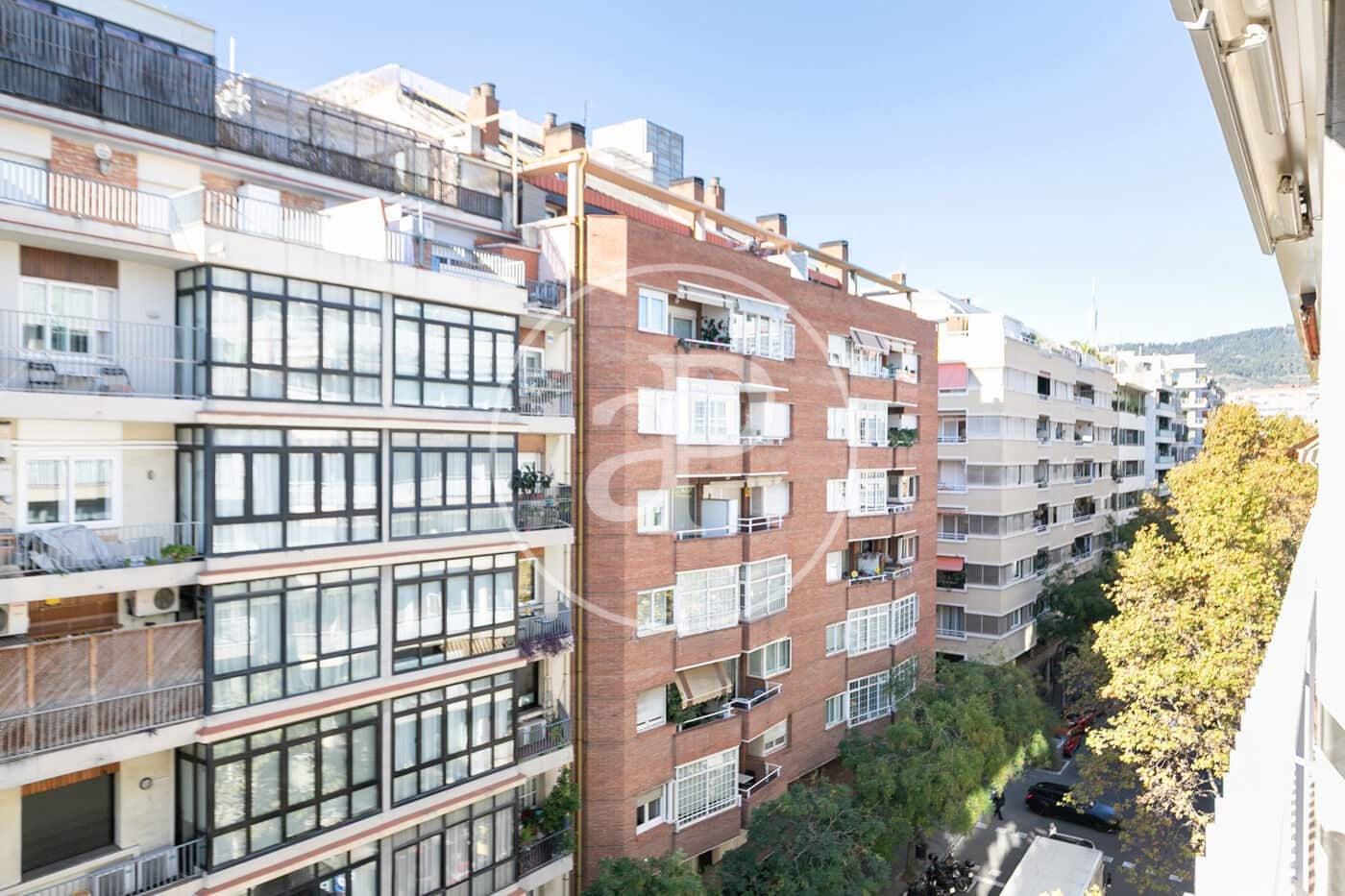3 slaapkamer Appartement te koop in Barcelona stad - € 850.000 (Ref: 9431058)