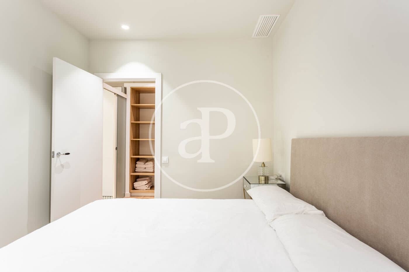 3 sovrum Lägenhet att hyra i Barcelona stad - 3 200 € (Ref: 9431059)