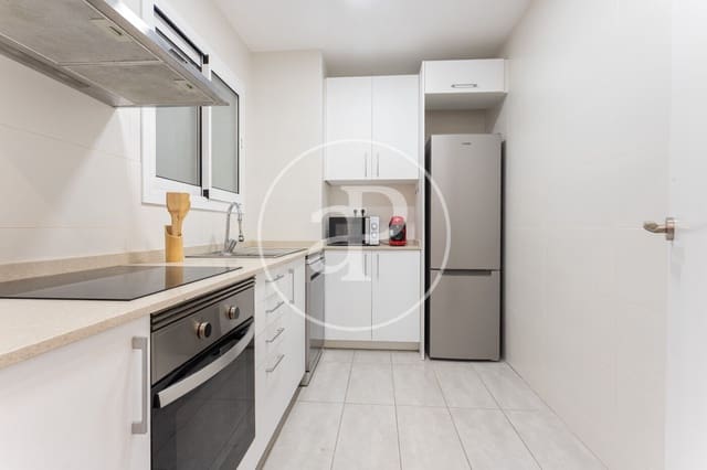 4 bedroom Apartment for rent in La Sagrada Família, Barcelona city - € 2,850 (Ref: 9431061)