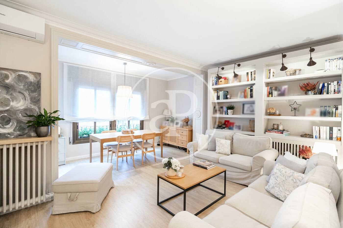 3 soverom Leilighet til leie i Barcelona by - € 2 600 (Ref: 9436202)