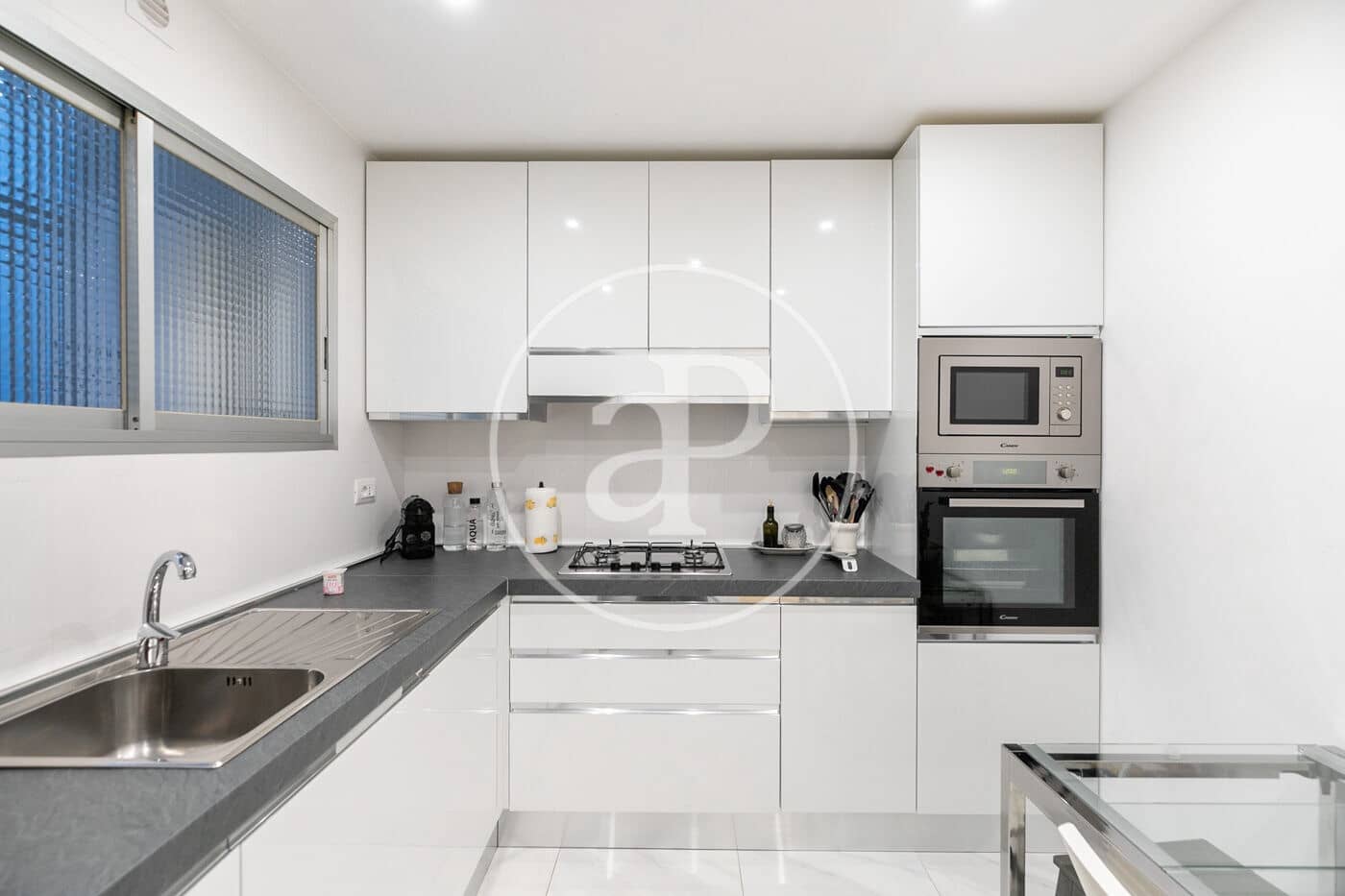 3 soverom Leilighet til leie i Barcelona by - € 2 600 (Ref: 9436202)